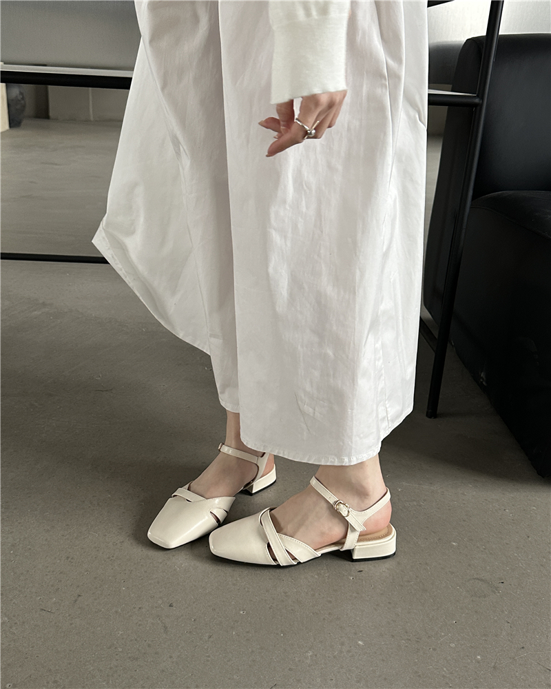 2024-new-spring-square-toe-mary-jane-shoes-for-women-low-heel-retro-hollow-out-roman-sandals_2 2024 New Spring Square Toe Mary Jane Shoes for Women Low Heel Retro Hollow Out Roman Sandals