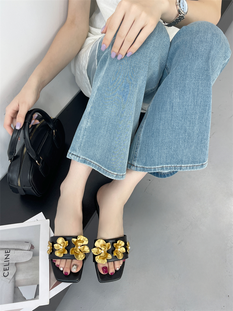 2025-new-summer-flat-one-strap-slippers-for-women_3 2025 New Summer Flat One-Strap Slippers for Women