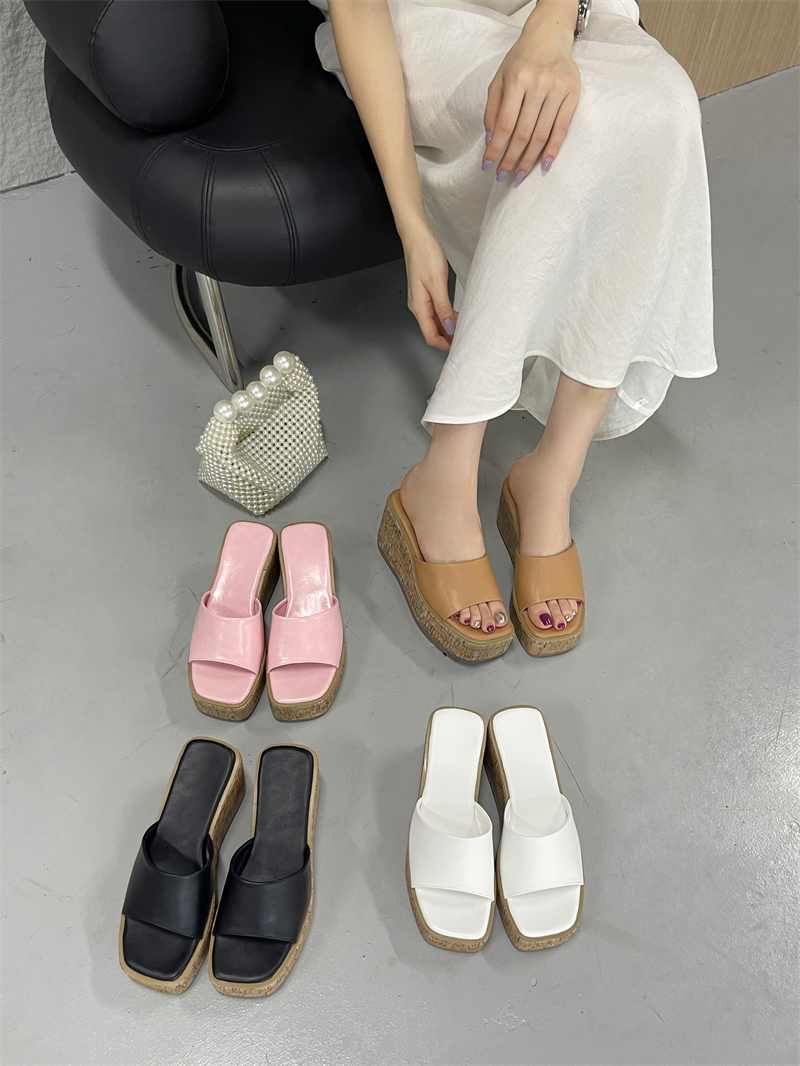 2025-new-thick-soled-platform-high-bottom-slippers-for-women 2025 New Thick Soled Platform High Bottom Slippers for Women