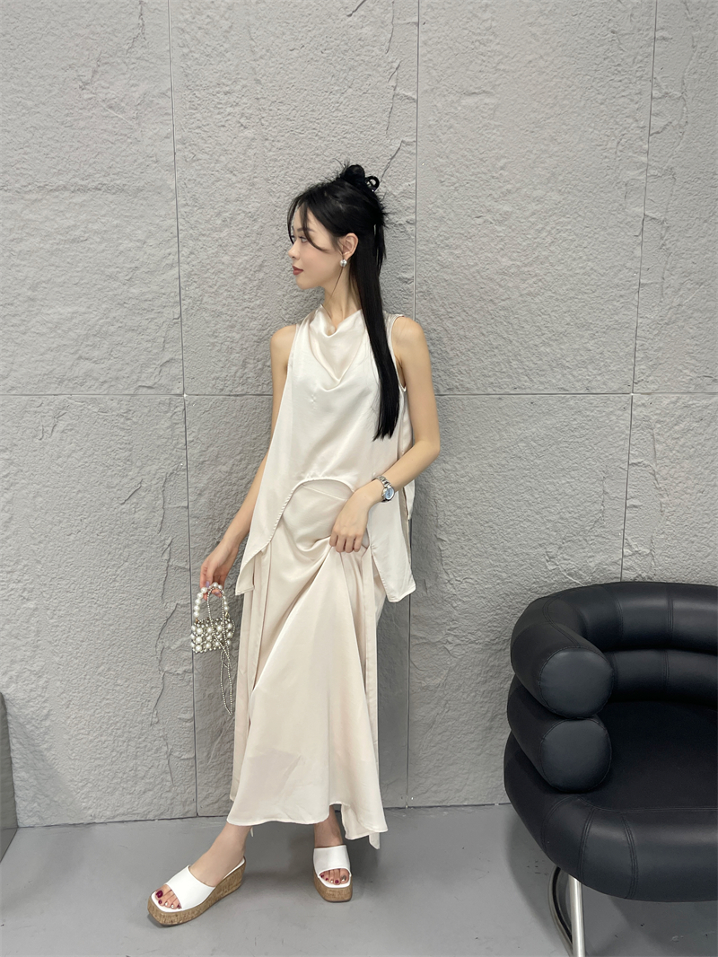 2025 New Thick Soled Platform High Bottom Slippers for Women