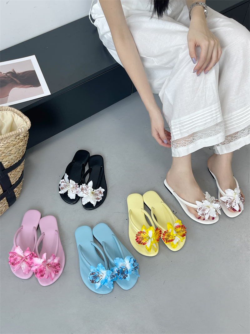 2025-new-womens-flower-flat-slippers-casual-pu-sandals 2025 New Women's Flower Flat Slippers Casual PU Sandals