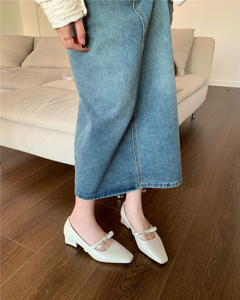 french-style-chunky-heel-mary-jane-shoes-for-women-2024-new-retro-square-toe-shallow-mouth-korean-version_2 French Style Chunky Heel Mary Jane Shoes for Women 2024 New Retro Square Toe Shallow Mouth Korean Version