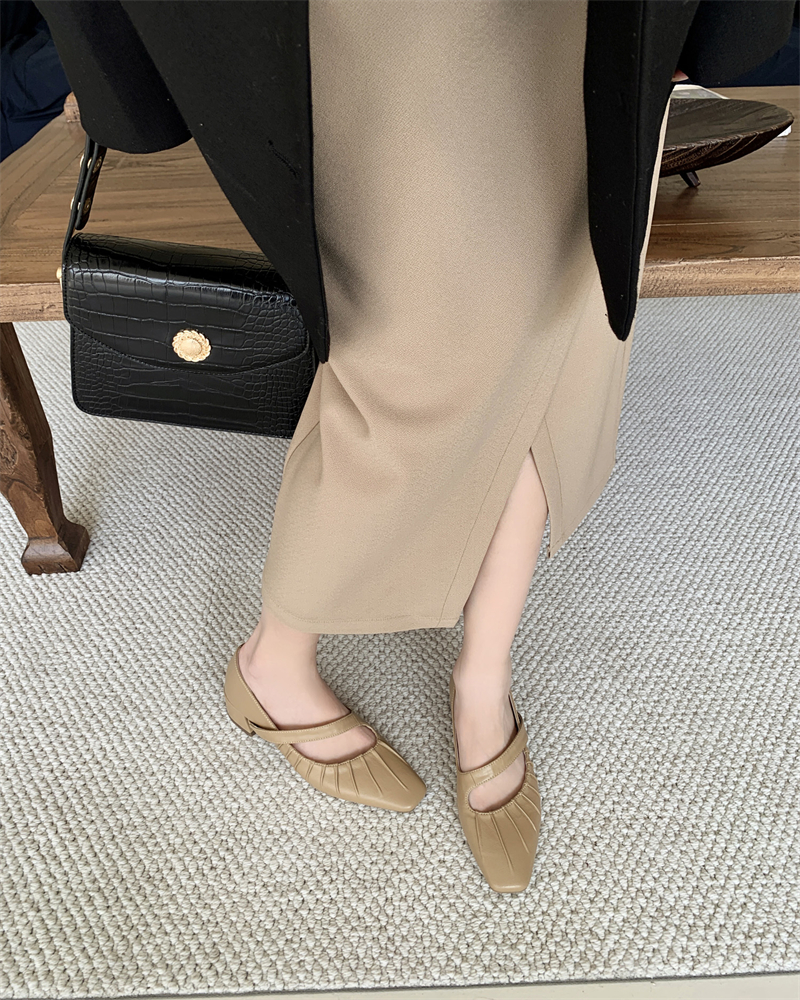 retro-pleated-square-toe-mary-jane-shoes-for-women-2024-chunky-heel-magic-tape-low-top-casual-shoes_1 Retro Pleated Square Toe Mary Jane Shoes for Women 2024 Chunky Heel Magic Tape Low Top Casual Shoes