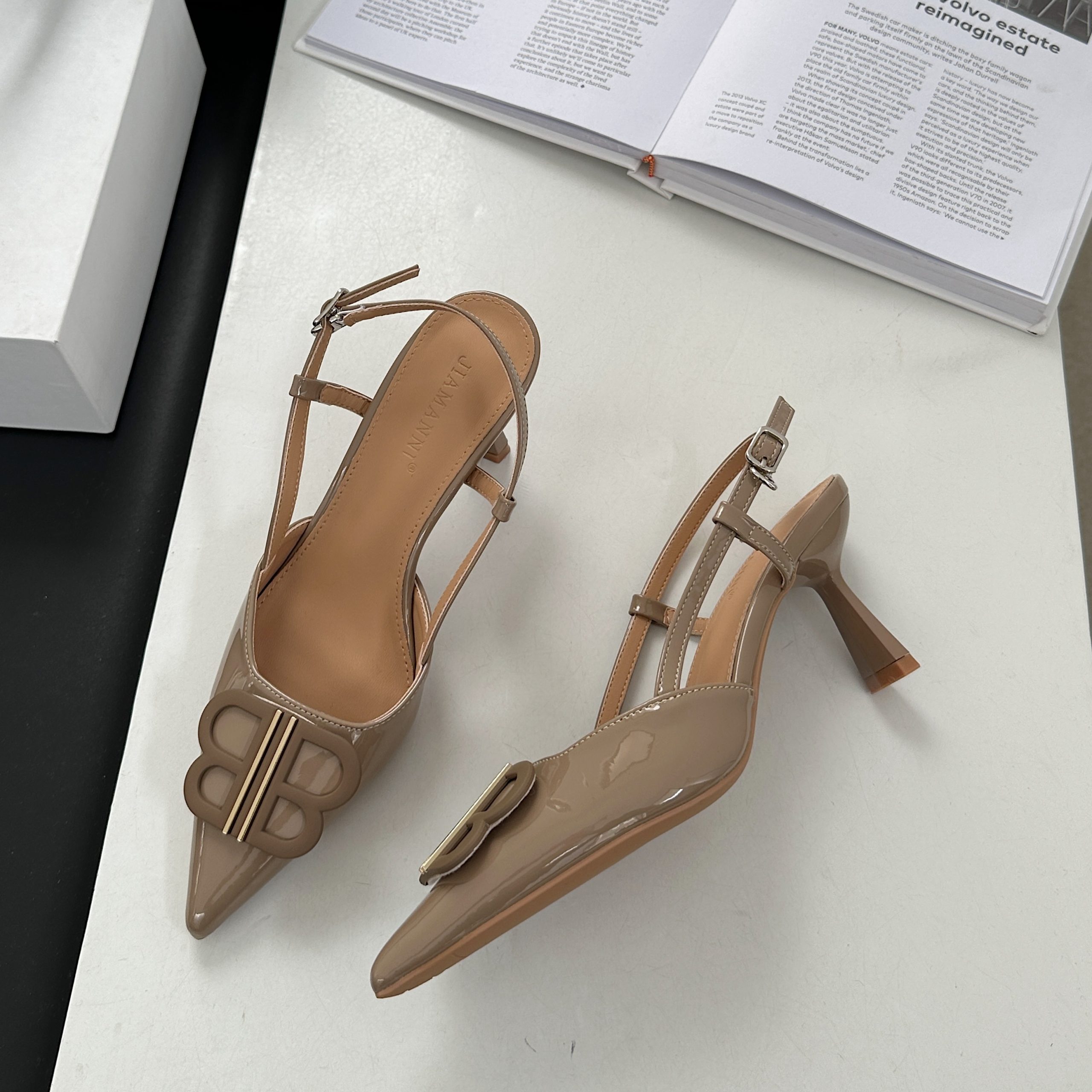 womens-patent-leather-pointed-toe-open-back-high-heel-sandals-with-buckle-2025-summer-new-style_4 Women's Patent Leather Pointed Toe Open Back High Heel Sandals with Buckle 2025 Summer New Style