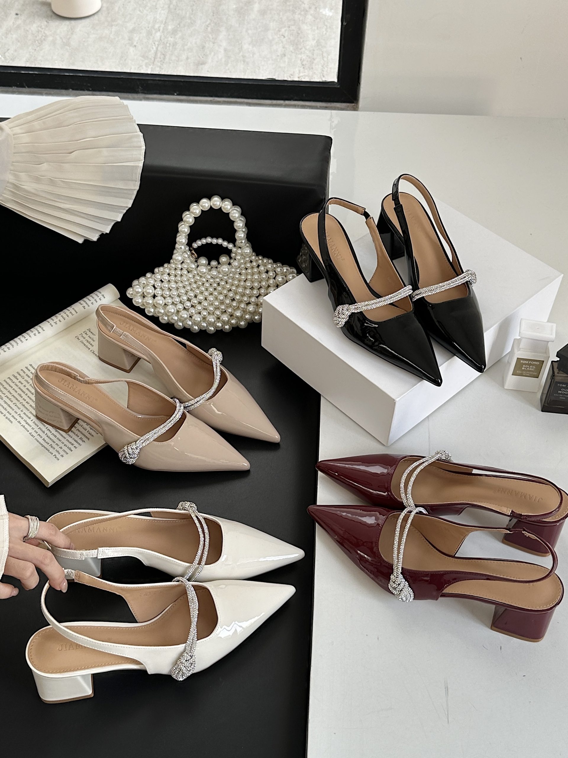 Women's Pointed Toe Rhinestone Chunky Heel Open Back Sandals 2025 Spring Summer New Style