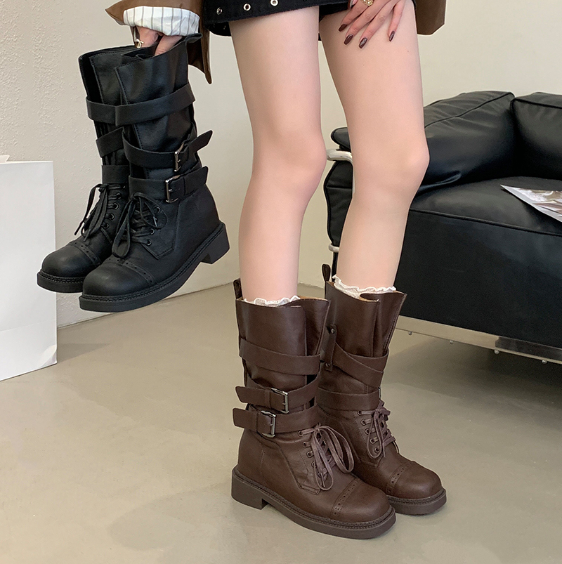 zhuipin-2026-new-thick-sole-mid-calf-rider-boots-women-retro-belt-buckle-short-motorcycle-boots_1 Zhuipin 2026 New Thick Sole Mid-Calf Rider Boots Women Retro Belt Buckle Short Motorcycle Boots